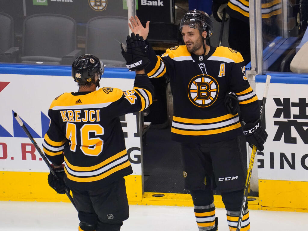 Boston Bruins bring back Bergeron, Krejci for another season; extend Zacha