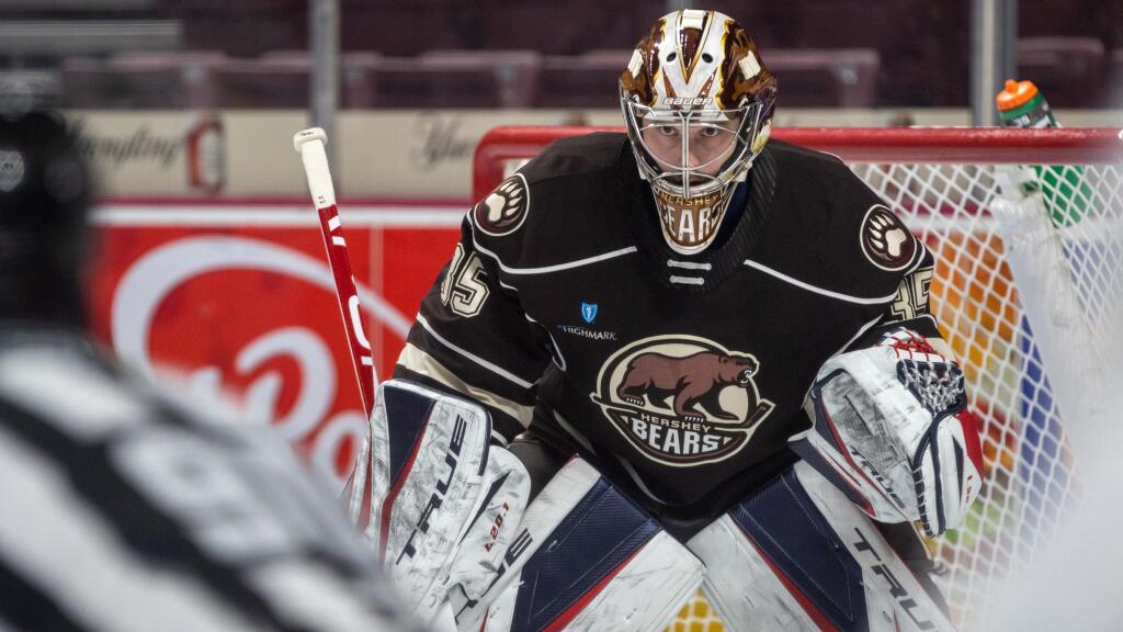 Hershey Bears goaltender Zach Fucale debuts new mask painted by Sylabrush