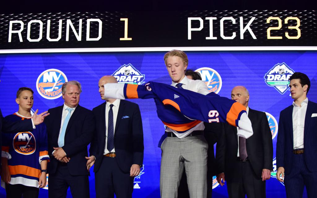 Post-Draft Prospect Profiles: Simon Holmström No. 23 to the New York Islanders