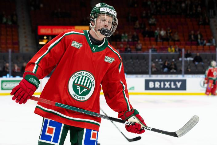 Otto Stenberg shines on smaller ice at Five Nations