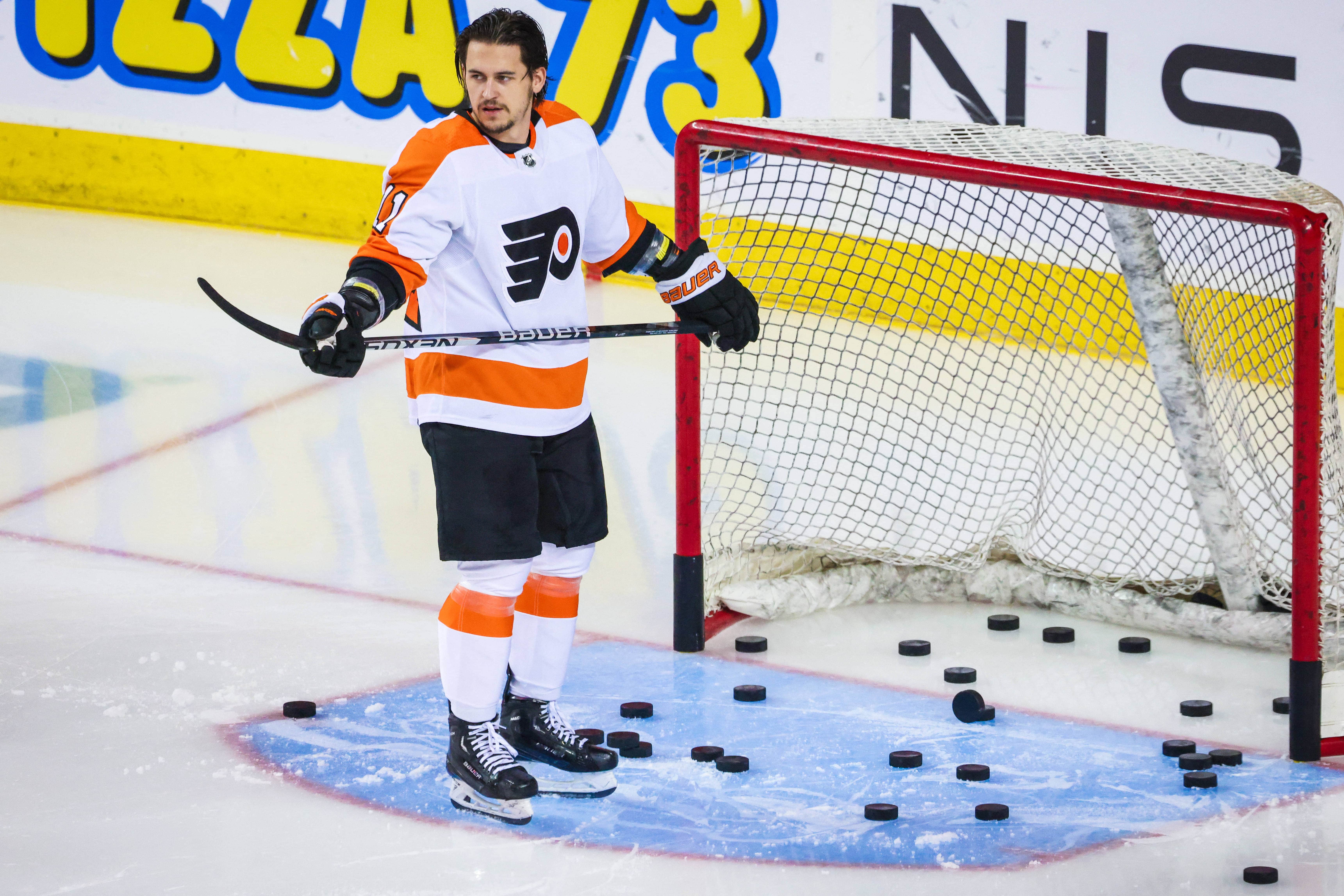 Philadelphia Flyers: Carter Hart proving his Goalie of the Future